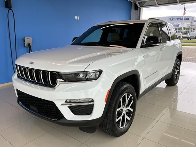 new 2024 Jeep Grand Cherokee car, priced at $48,500