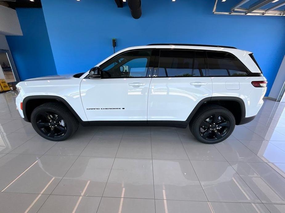 new 2024 Jeep Grand Cherokee car, priced at $52,935
