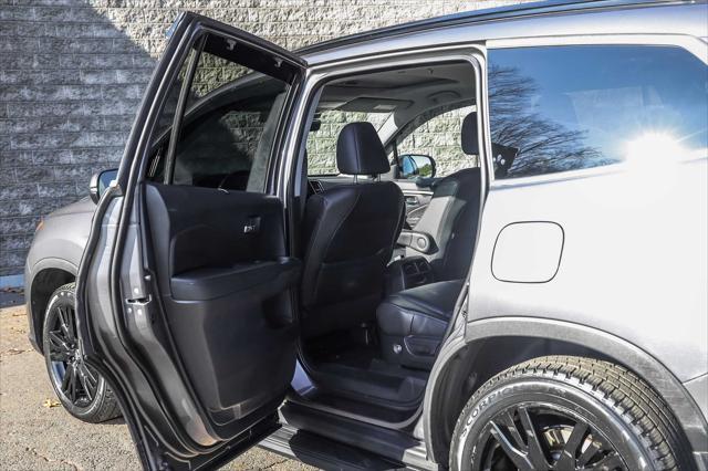 used 2022 Honda Pilot car, priced at $33,900