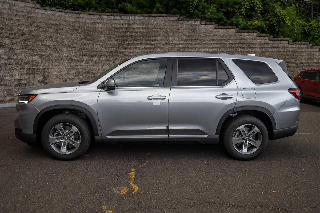 new 2025 Honda Pilot car, priced at $44,845