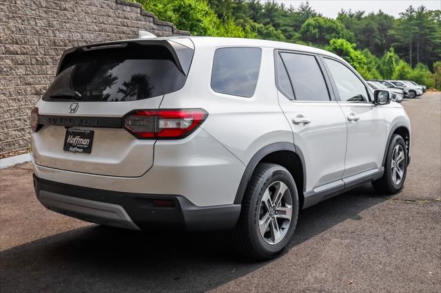 new 2025 Honda Pilot car, priced at $46,005
