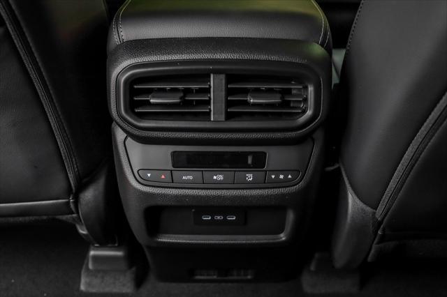 new 2025 Honda Pilot car, priced at $46,005