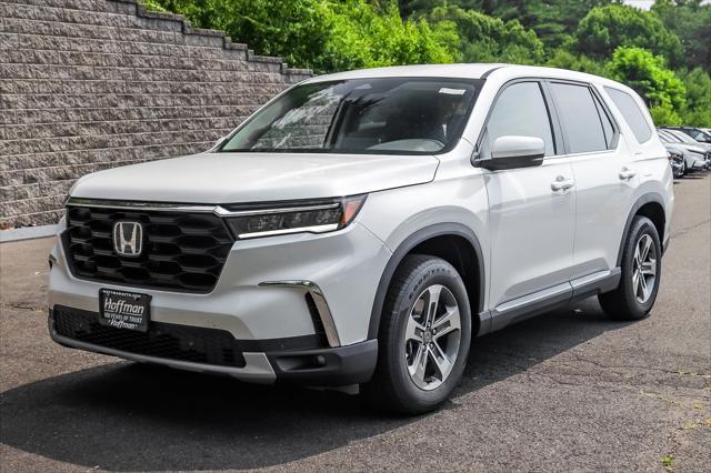 new 2025 Honda Pilot car, priced at $46,005