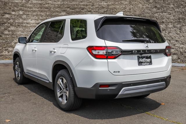 new 2025 Honda Pilot car, priced at $46,005