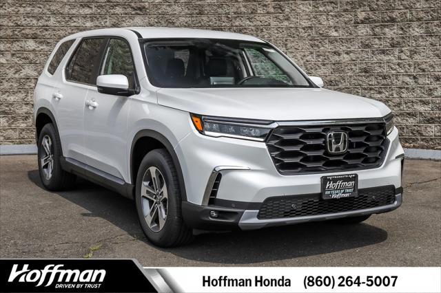 new 2025 Honda Pilot car, priced at $46,005