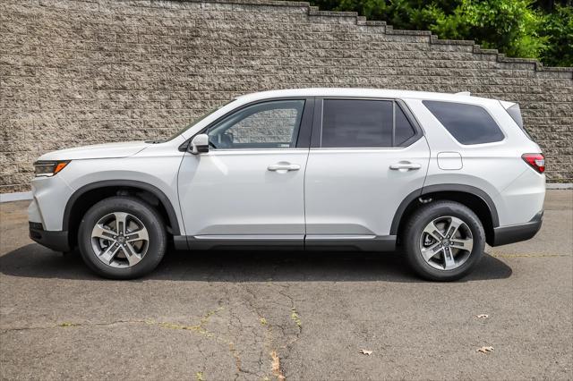 new 2025 Honda Pilot car, priced at $46,005