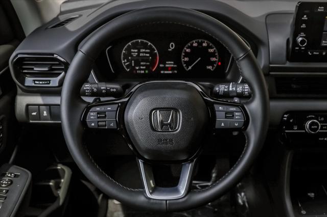 new 2025 Honda Pilot car, priced at $46,005