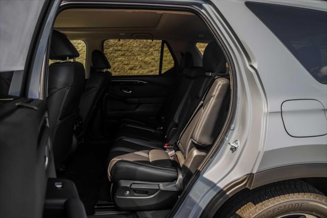 new 2025 Honda Pilot car, priced at $50,005