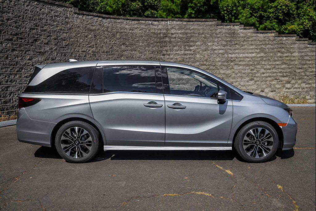 new 2026 Honda Odyssey car, priced at $51,895