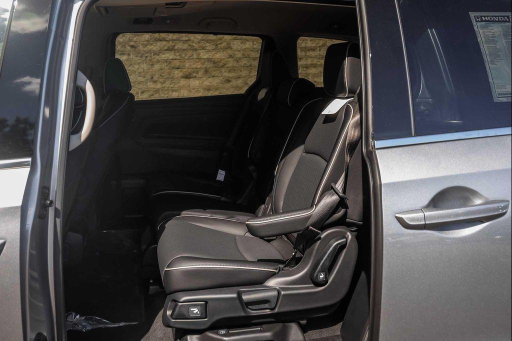 new 2026 Honda Odyssey car, priced at $51,895