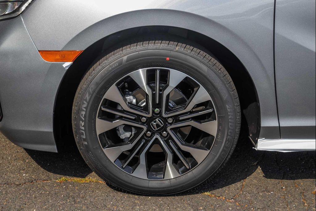 new 2026 Honda Odyssey car, priced at $51,895