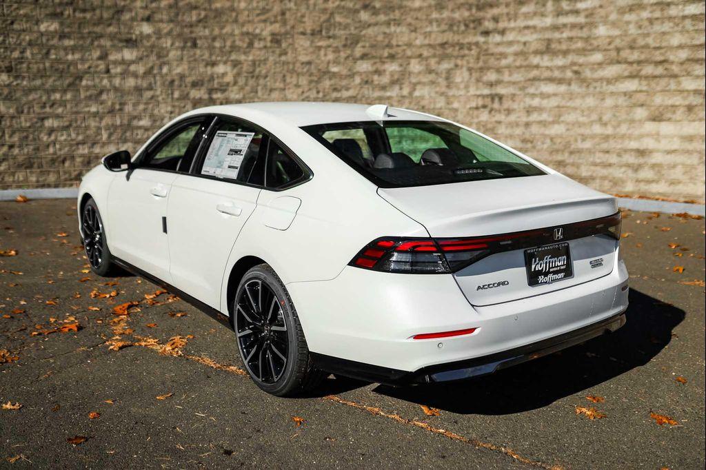 new 2025 Honda Accord Hybrid car, priced at $39,450
