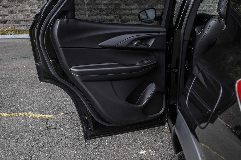 used 2021 Chevrolet TrailBlazer car, priced at $18,000