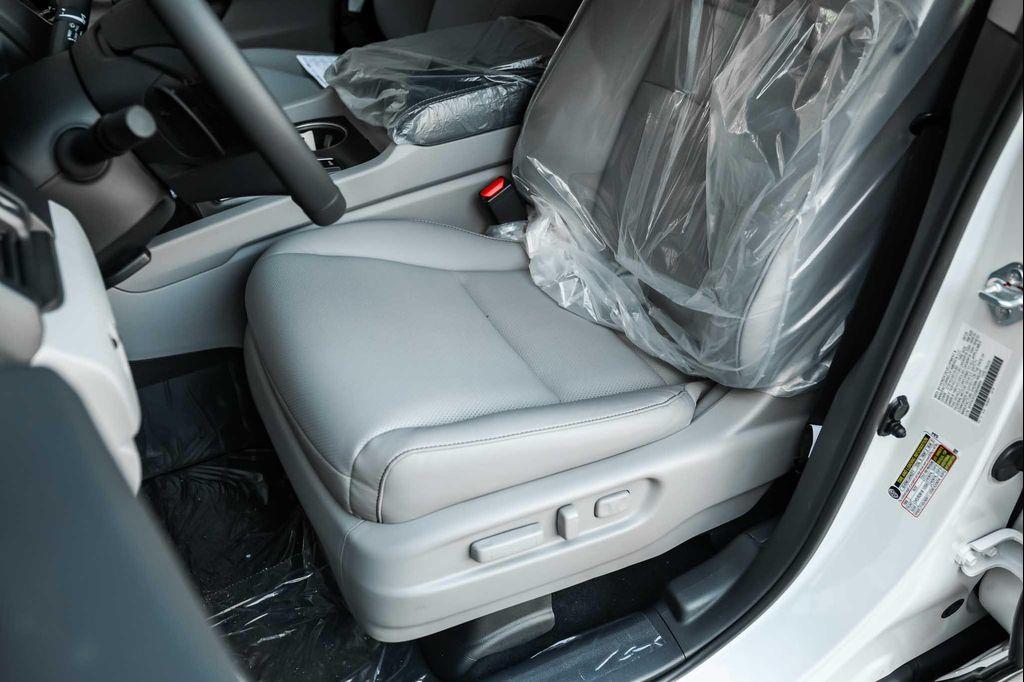 new 2025 Honda Ridgeline car, priced at $42,700