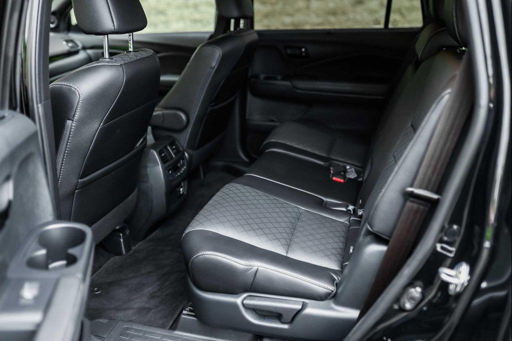 used 2022 Honda Passport car, priced at $32,450