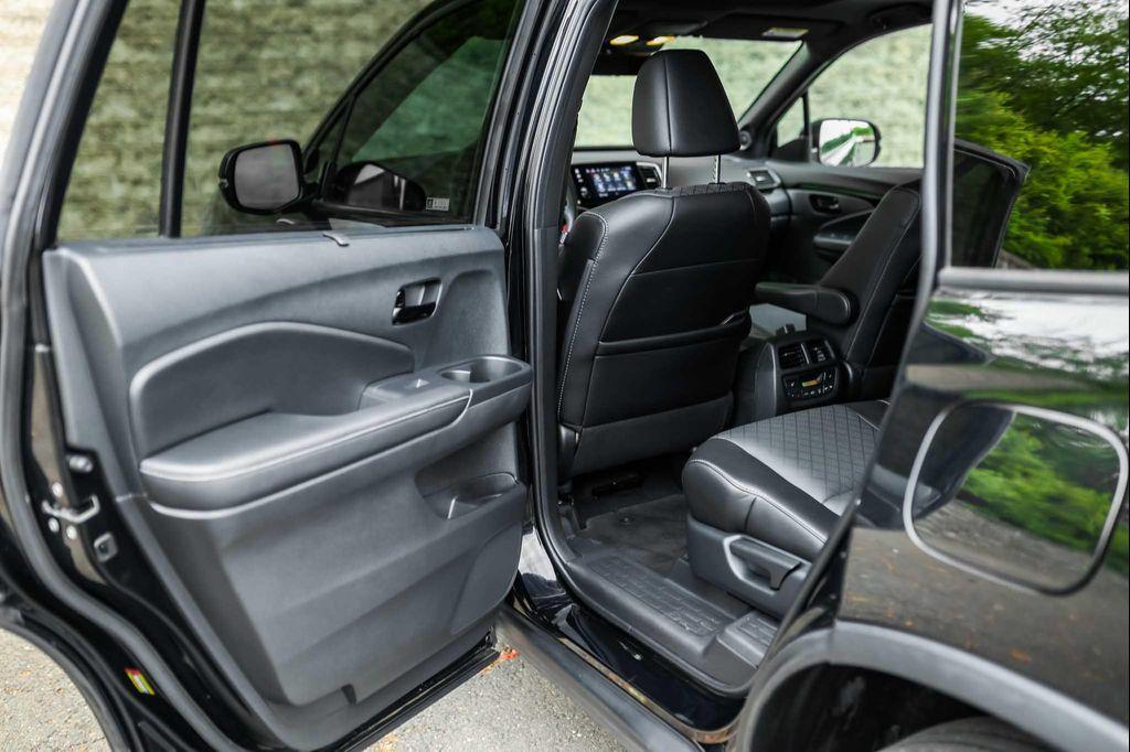 used 2022 Honda Passport car, priced at $32,450