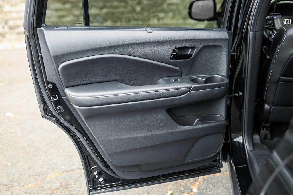 used 2022 Honda Passport car, priced at $32,450