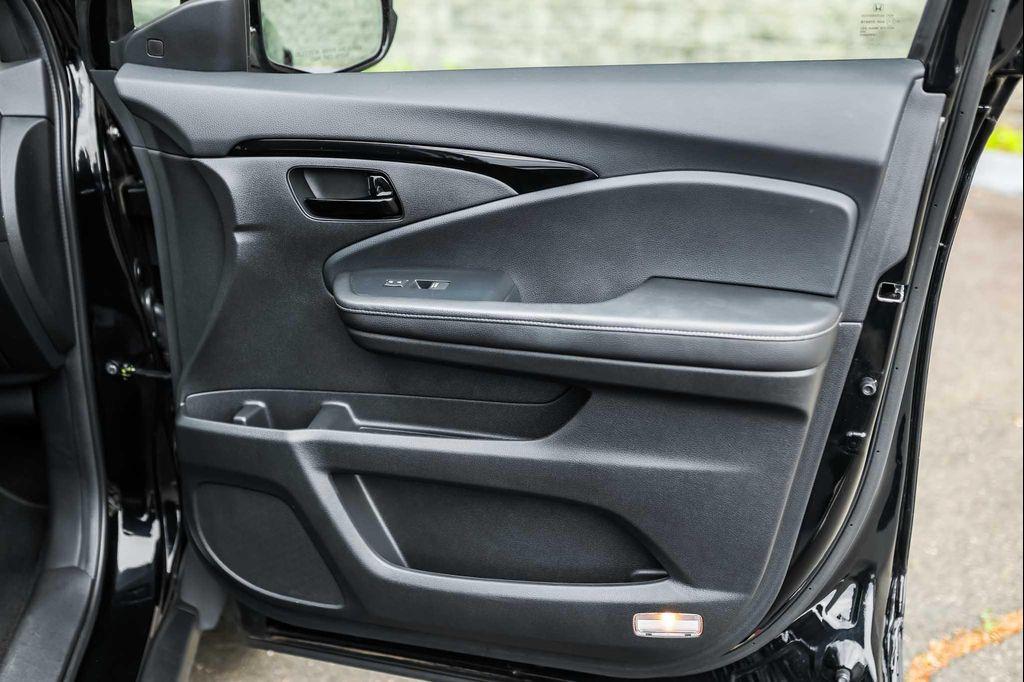used 2022 Honda Passport car, priced at $32,450