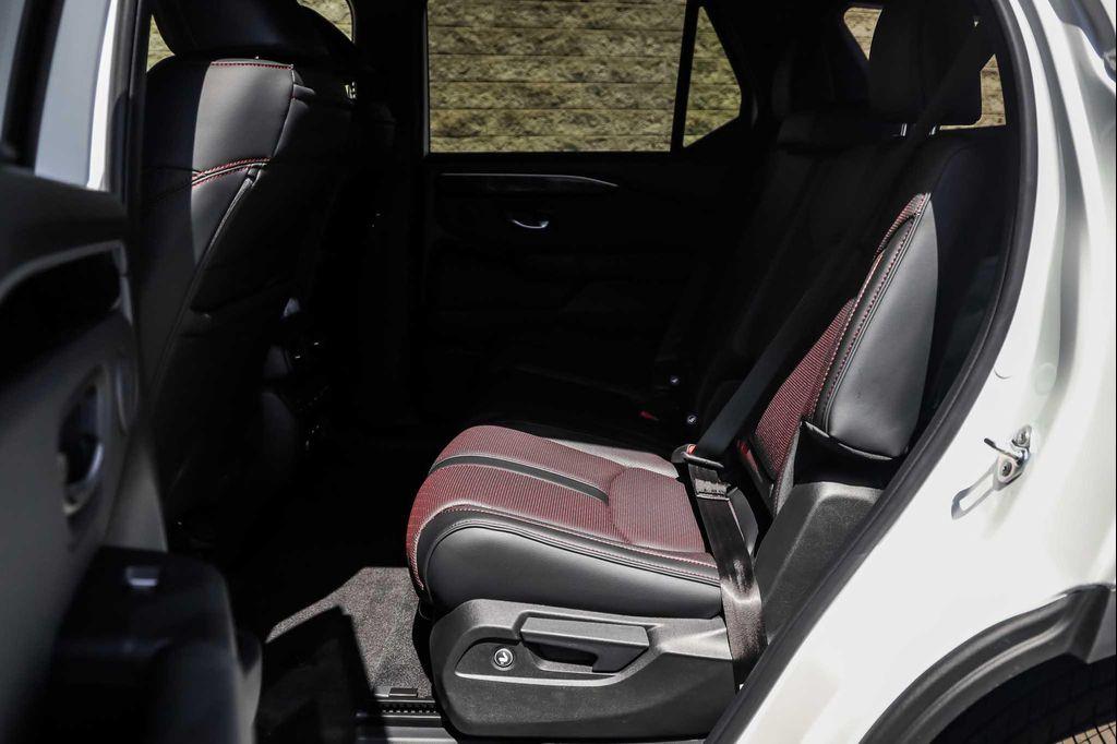 new 2025 Honda Pilot car, priced at $54,235