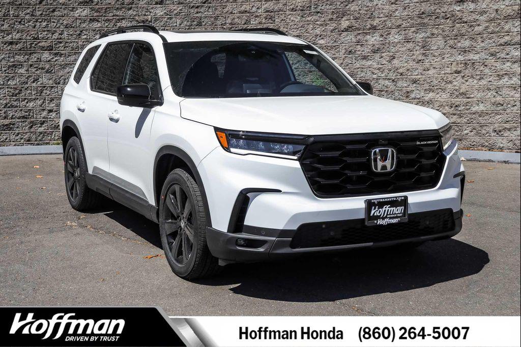 new 2025 Honda Pilot car, priced at $54,235