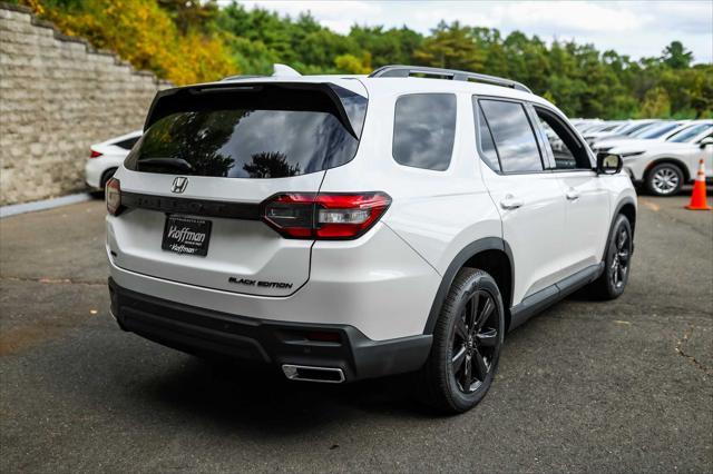 new 2025 Honda Pilot car, priced at $52,250