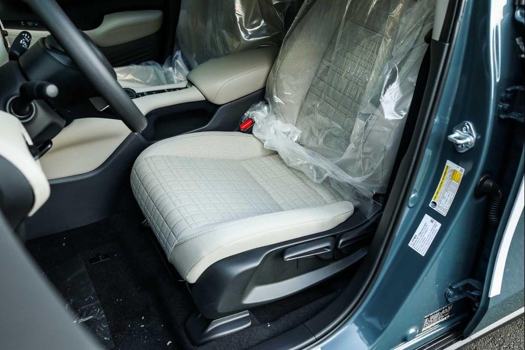 new 2026 Honda HR-V car, priced at $28,400