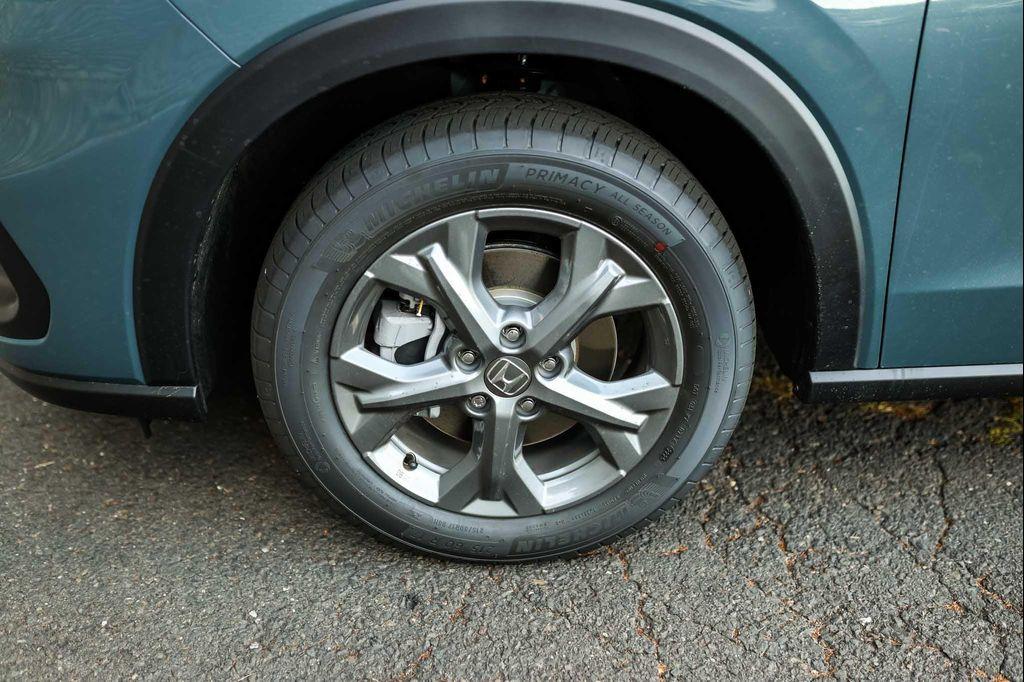 new 2026 Honda HR-V car, priced at $28,400