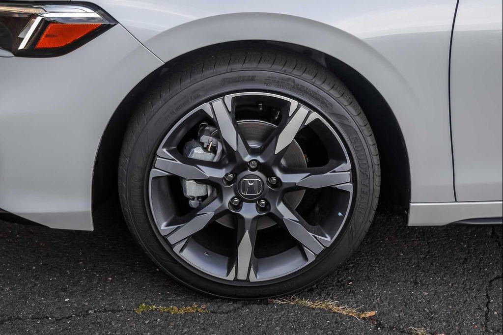 new 2026 Honda Civic Hybrid car, priced at $33,445