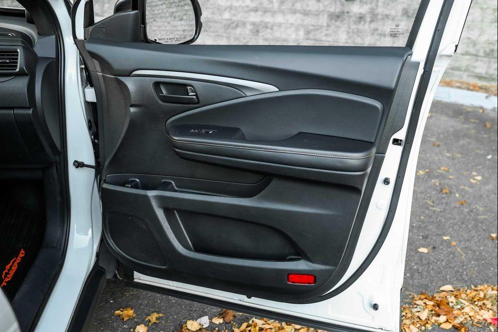 used 2023 Honda Passport car, priced at $33,500