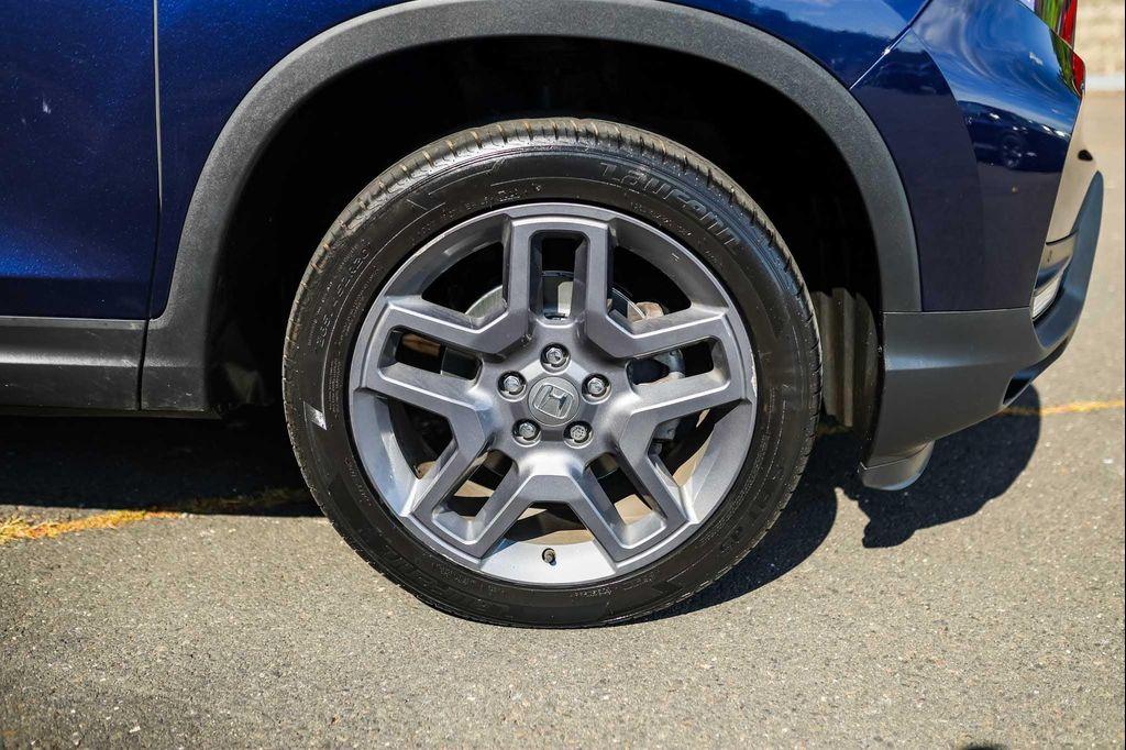 used 2022 Honda Passport car, priced at $32,000