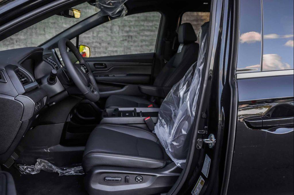 new 2026 Honda Odyssey car, priced at $44,375