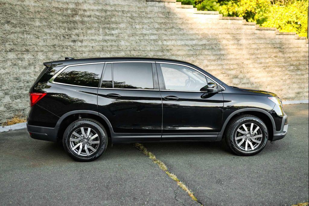 used 2022 Honda Pilot car, priced at $33,750