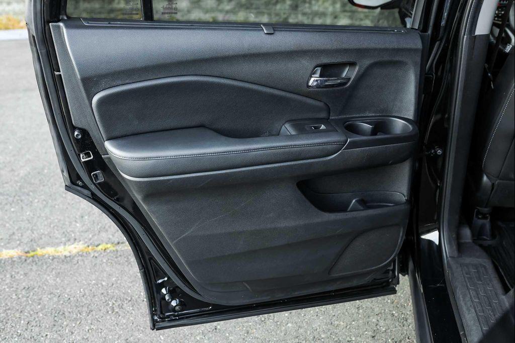 used 2022 Honda Pilot car, priced at $33,750