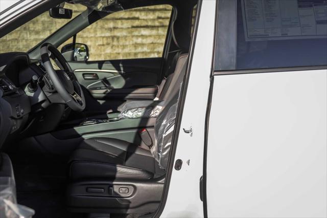 new 2025 Honda Ridgeline car, priced at $44,500
