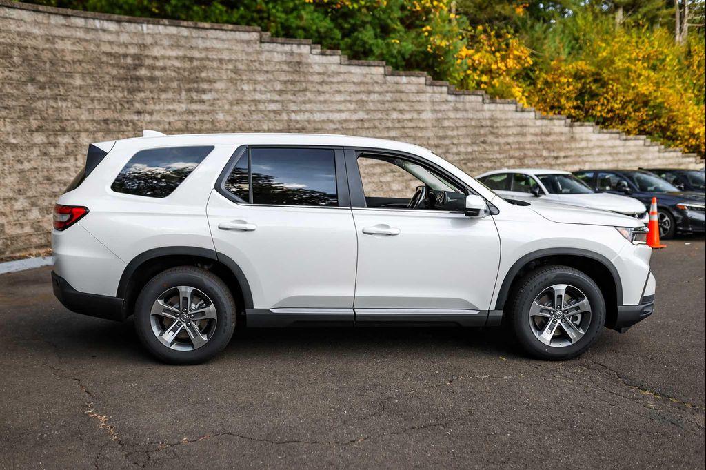 new 2025 Honda Pilot car, priced at $46,030