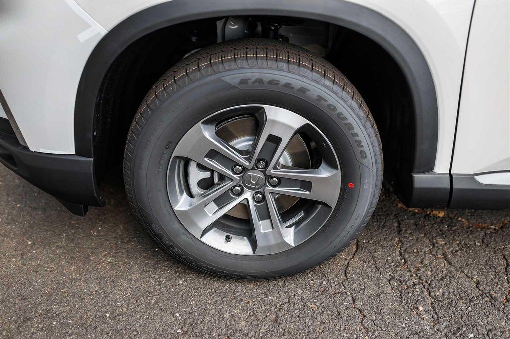 new 2025 Honda Pilot car, priced at $46,030