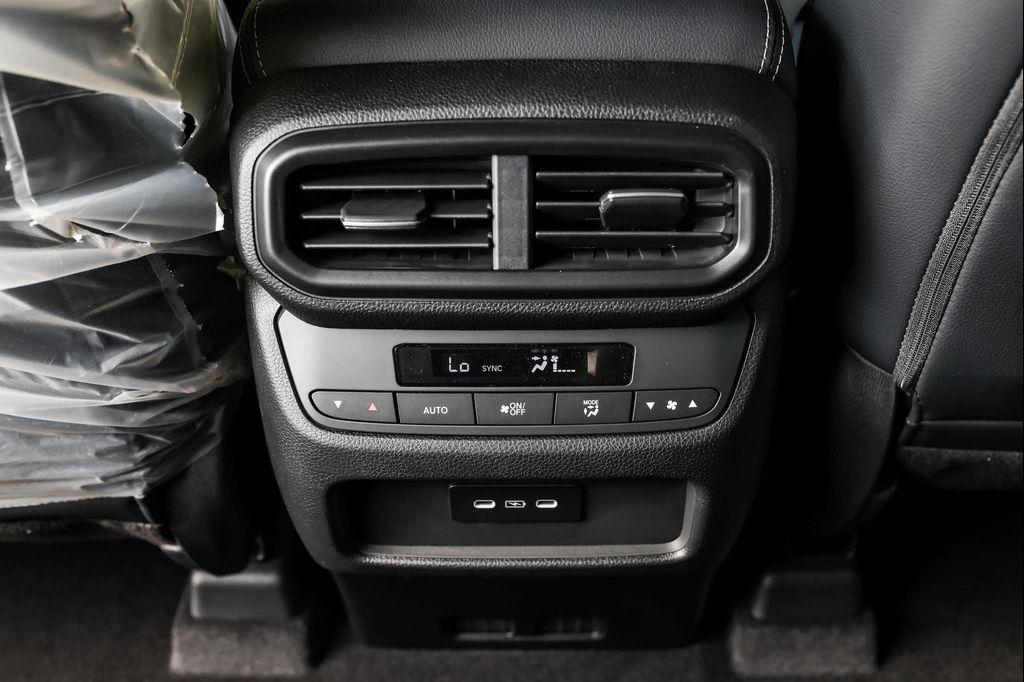 new 2025 Honda Pilot car, priced at $46,030