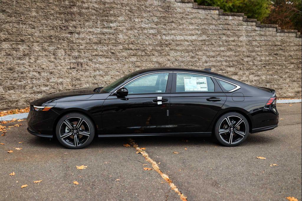 new 2025 Honda Accord Hybrid car, priced at $33,350