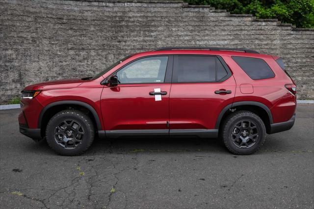 new 2025 Honda Pilot car, priced at $50,285