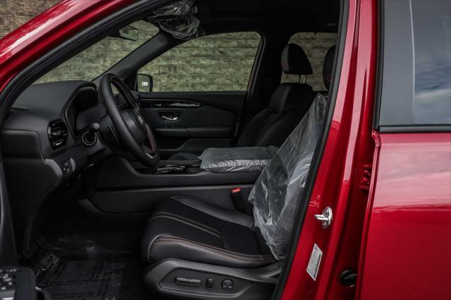 new 2025 Honda Pilot car, priced at $50,285