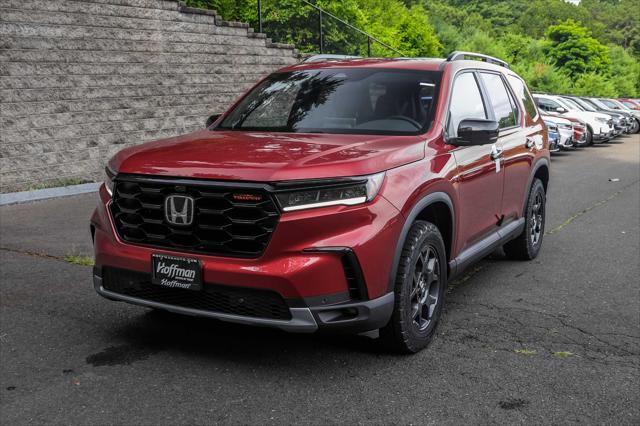 new 2025 Honda Pilot car, priced at $50,285