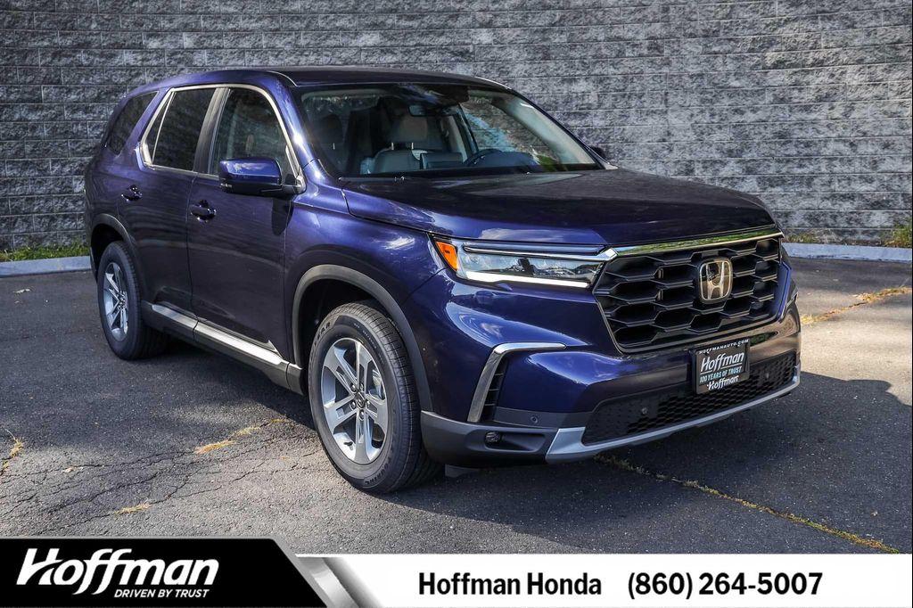 new 2025 Honda Pilot car, priced at $44,845