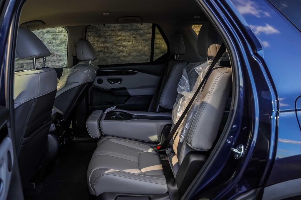 new 2025 Honda Pilot car, priced at $44,845