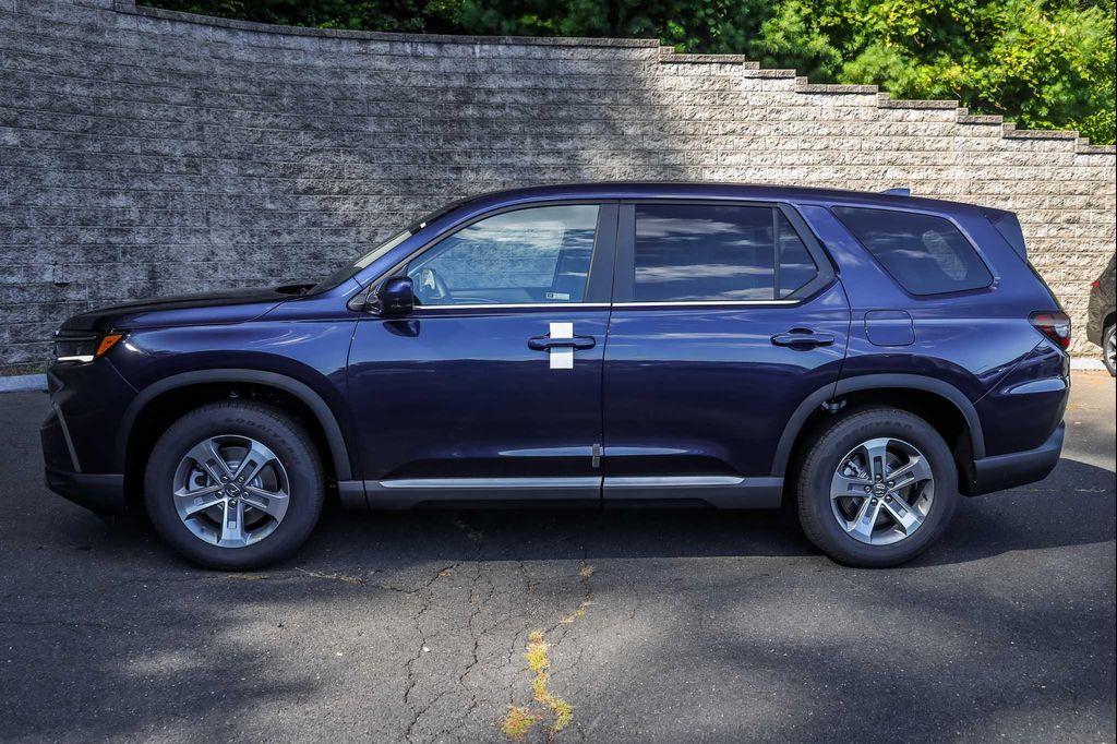 new 2025 Honda Pilot car, priced at $44,845