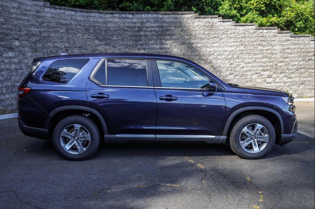 new 2025 Honda Pilot car, priced at $44,845