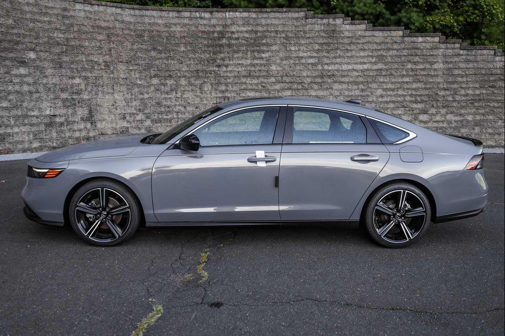 new 2025 Honda Accord Hybrid car, priced at $34,010