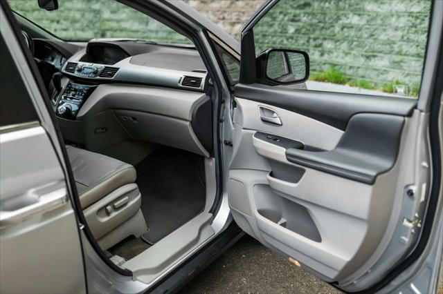 used 2012 Honda Odyssey car, priced at $8,900