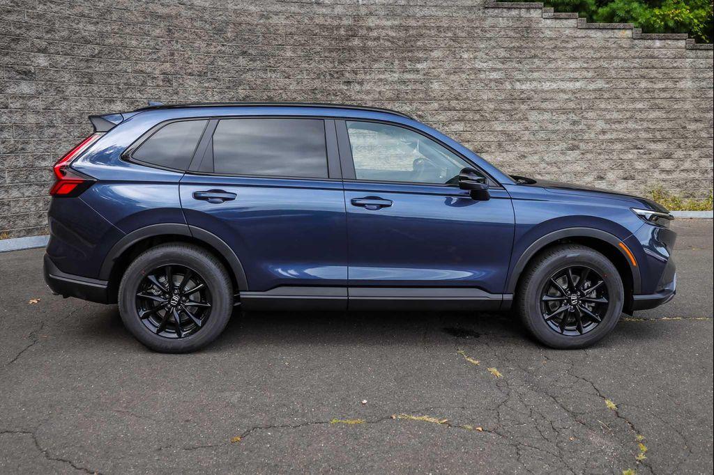 new 2026 Honda CR-V Hybrid car, priced at $40,675