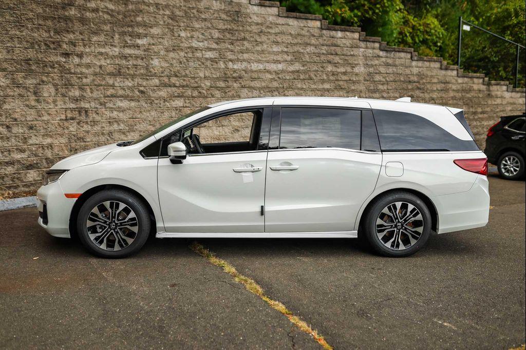 new 2026 Honda Odyssey car, priced at $51,600