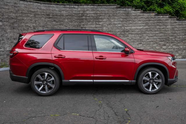 new 2025 Honda Pilot car, priced at $54,215